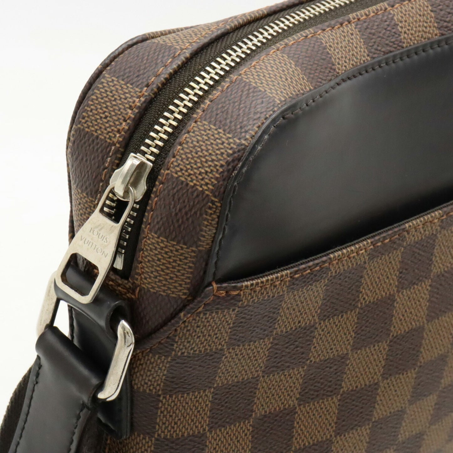 Louis Vuitton Jake Messenger