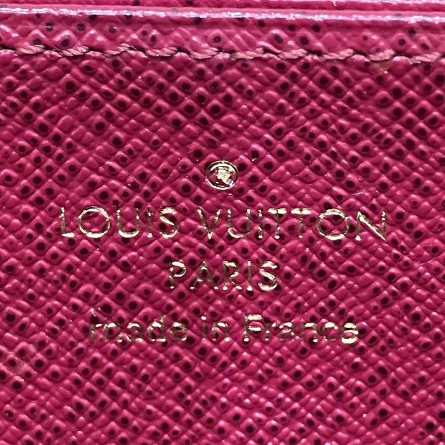 Louis Vuitton Zippy wallet