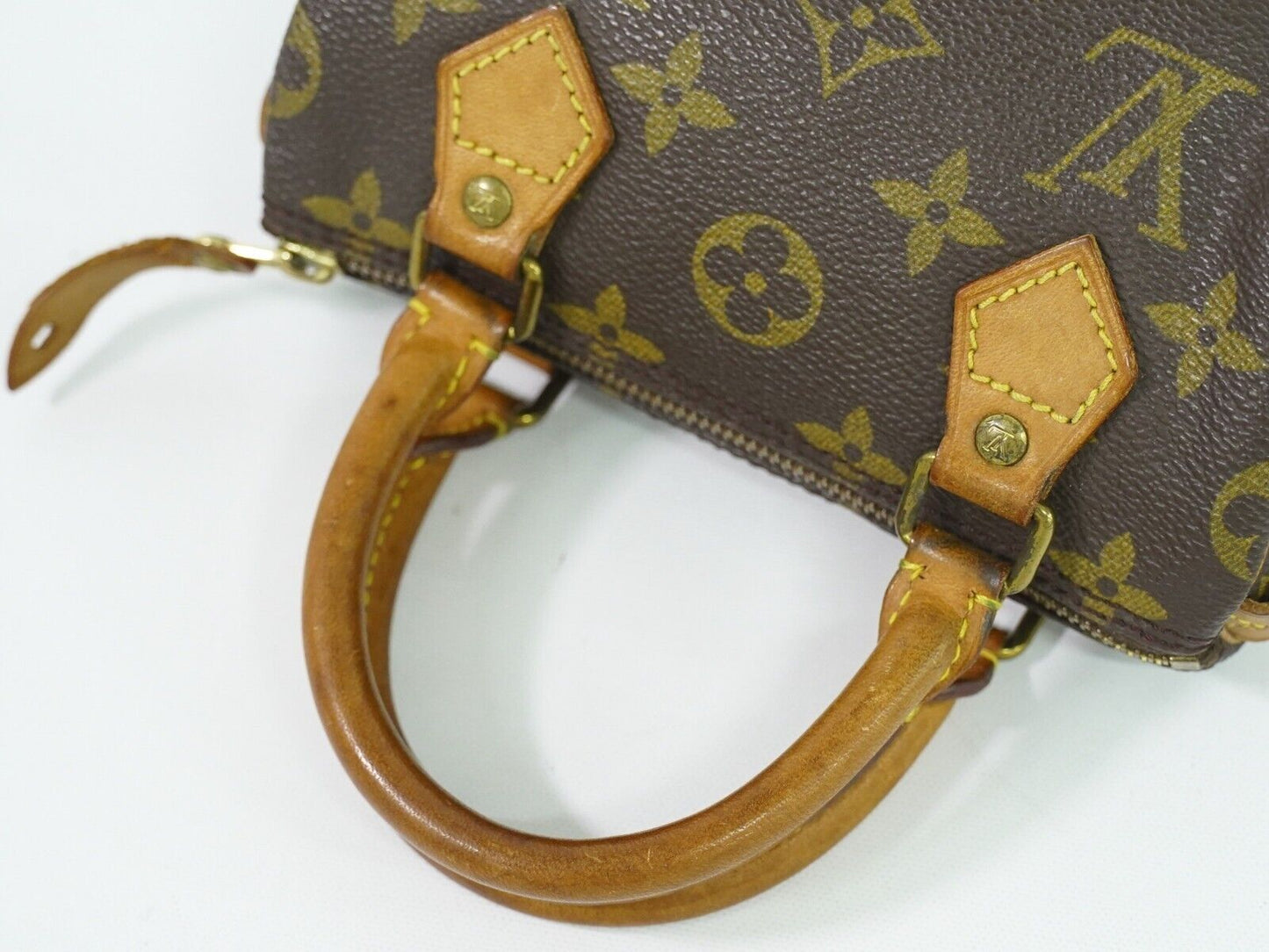 Louis Vuitton Mini speedy