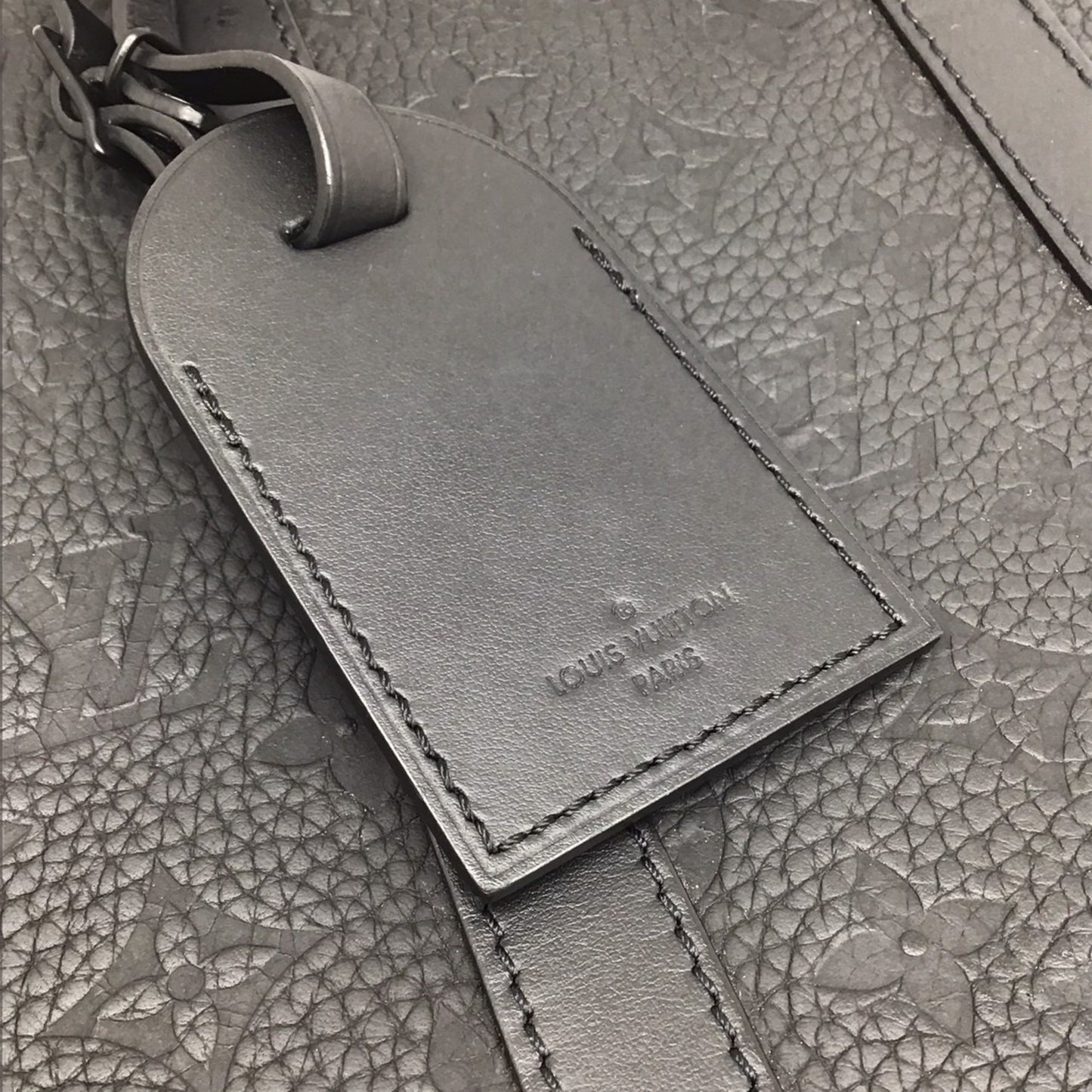 Louis Vuitton Sac Plat