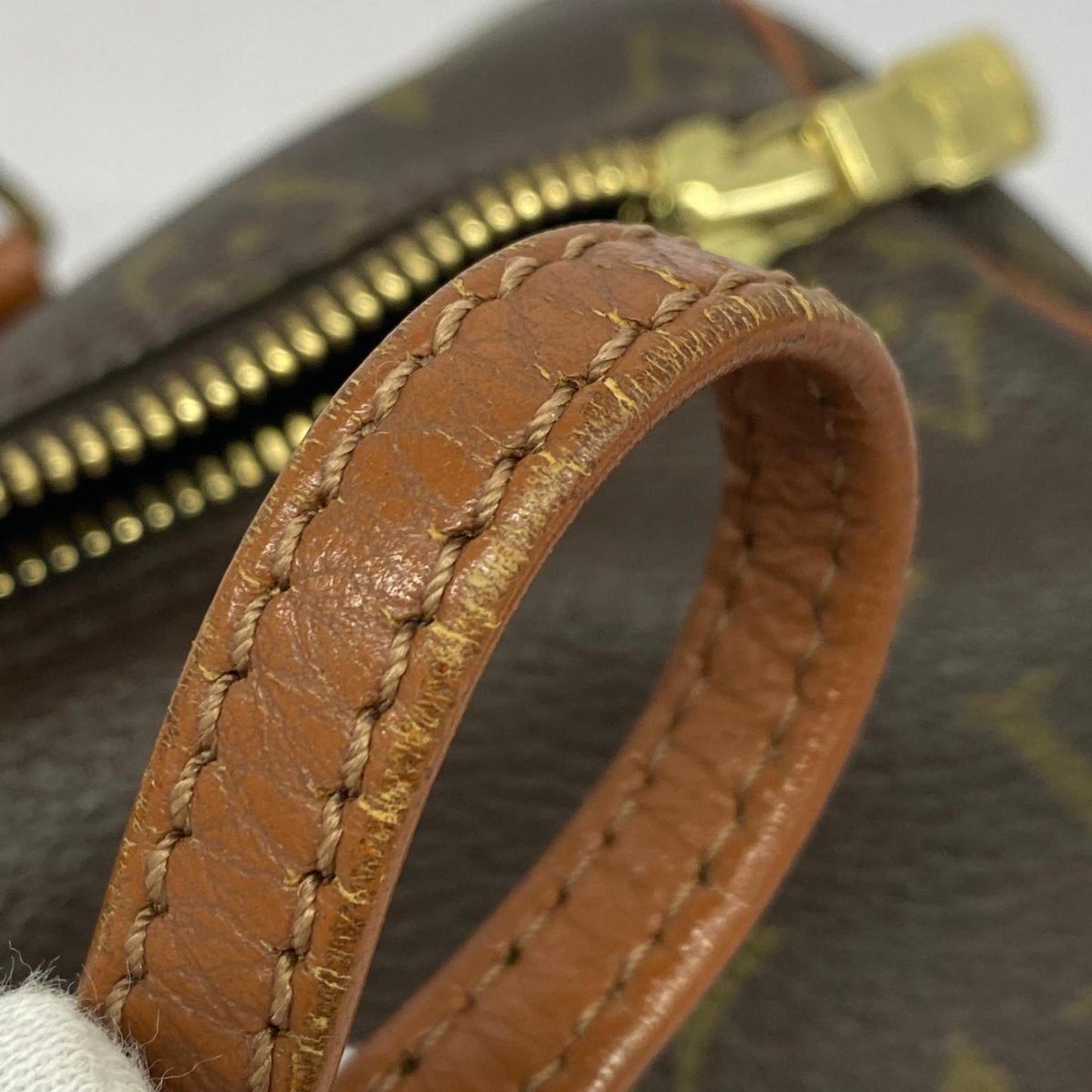 Louis Vuitton Papillon 26