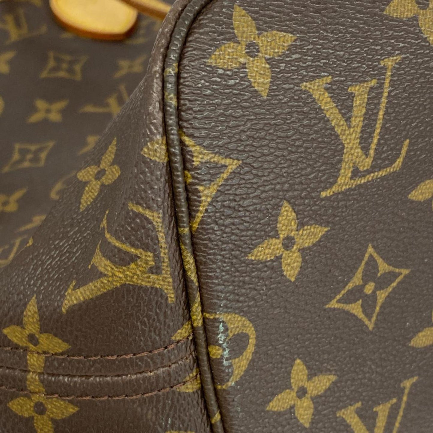 Louis Vuitton Neverfull MM