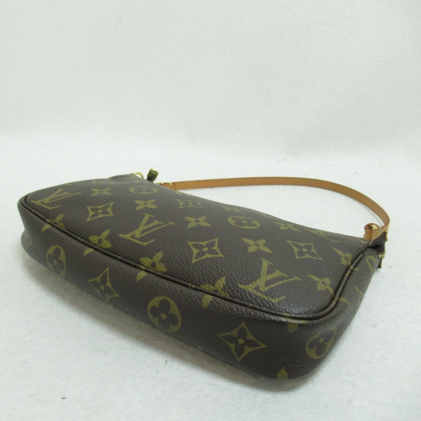 Louis Vuitton Pochette Accessoire