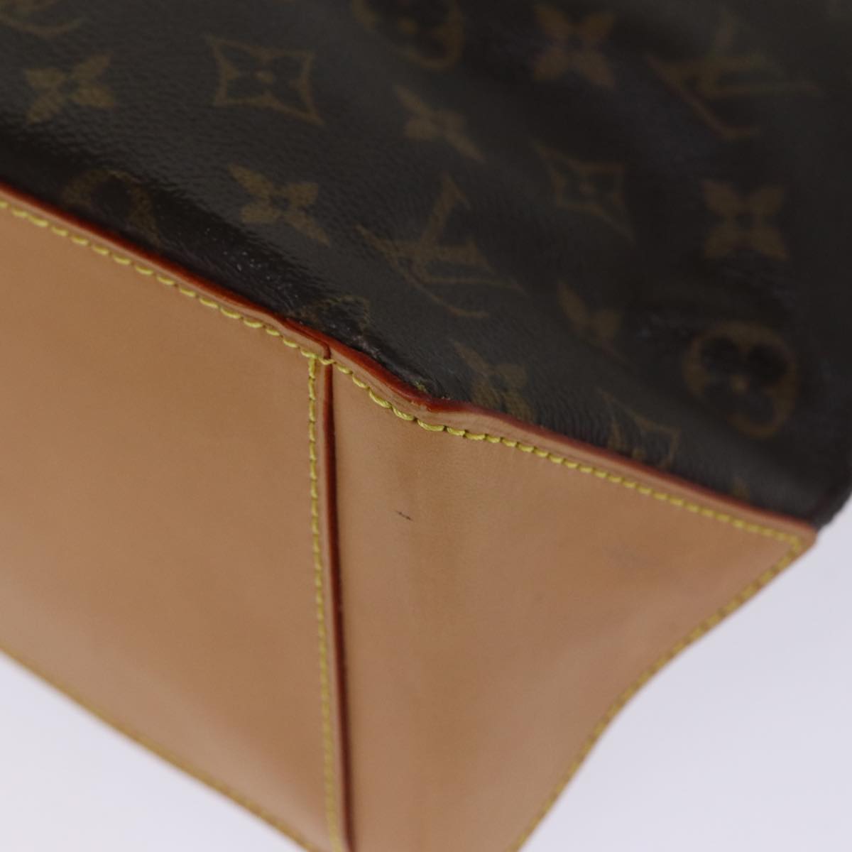 Louis Vuitton Mezzo