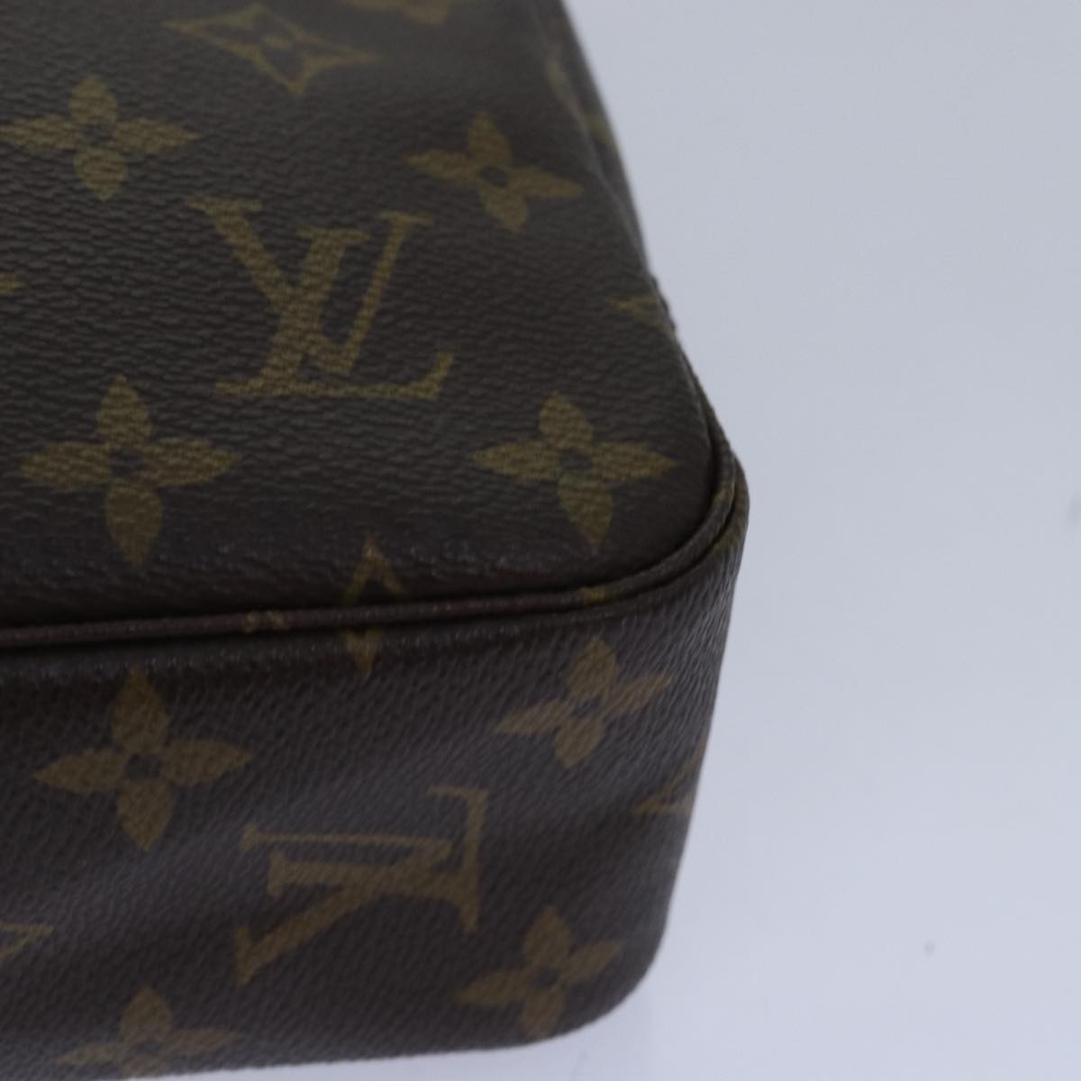 Louis Vuitton Trousse de Toilette