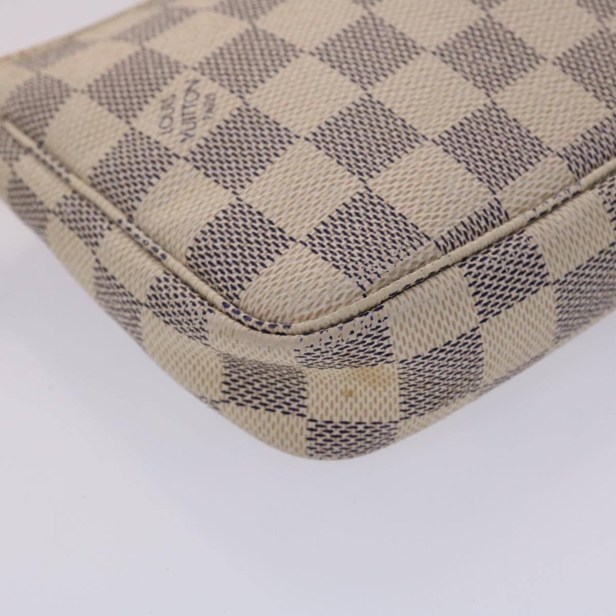 Louis Vuitton Pochette accessoires