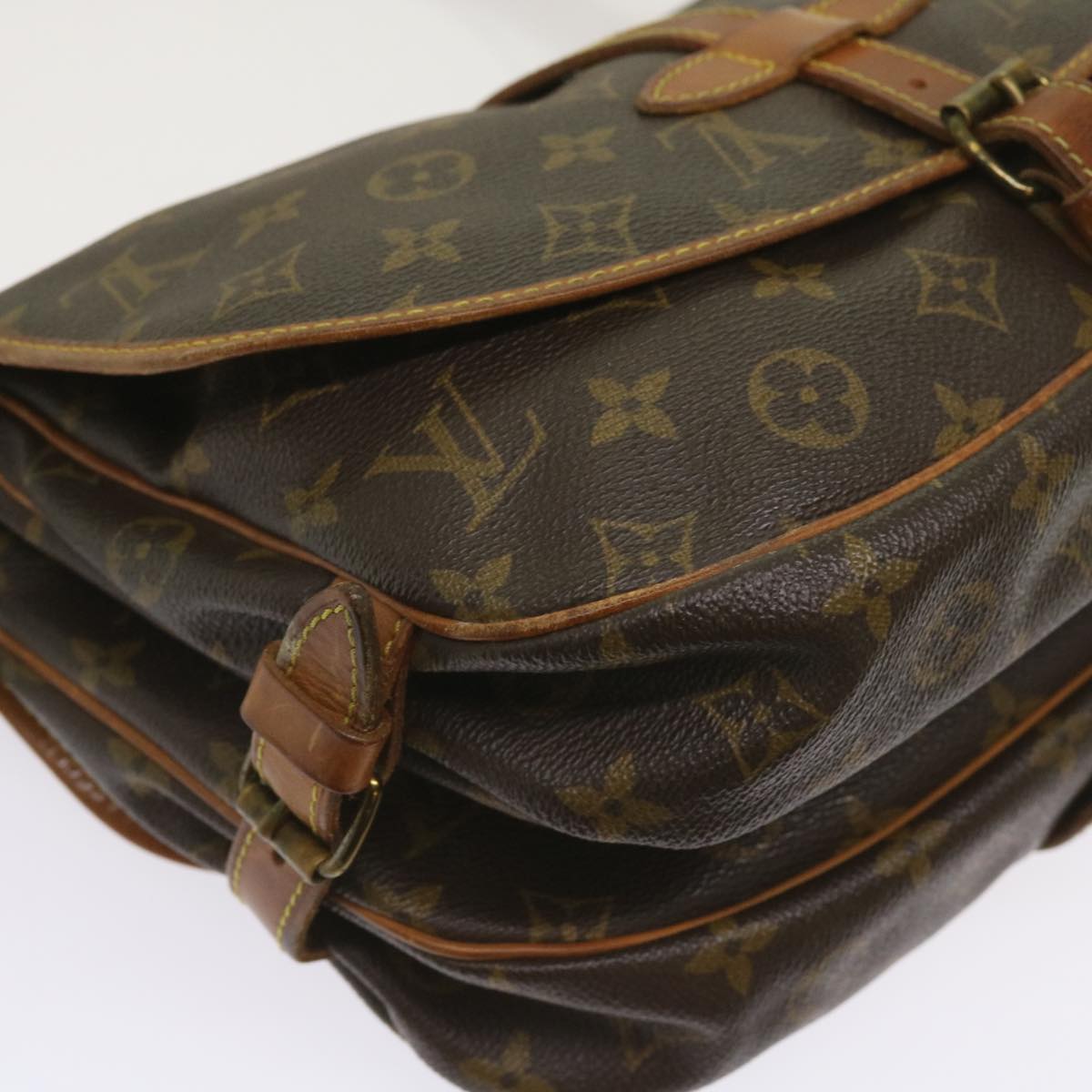 Louis Vuitton Saumur