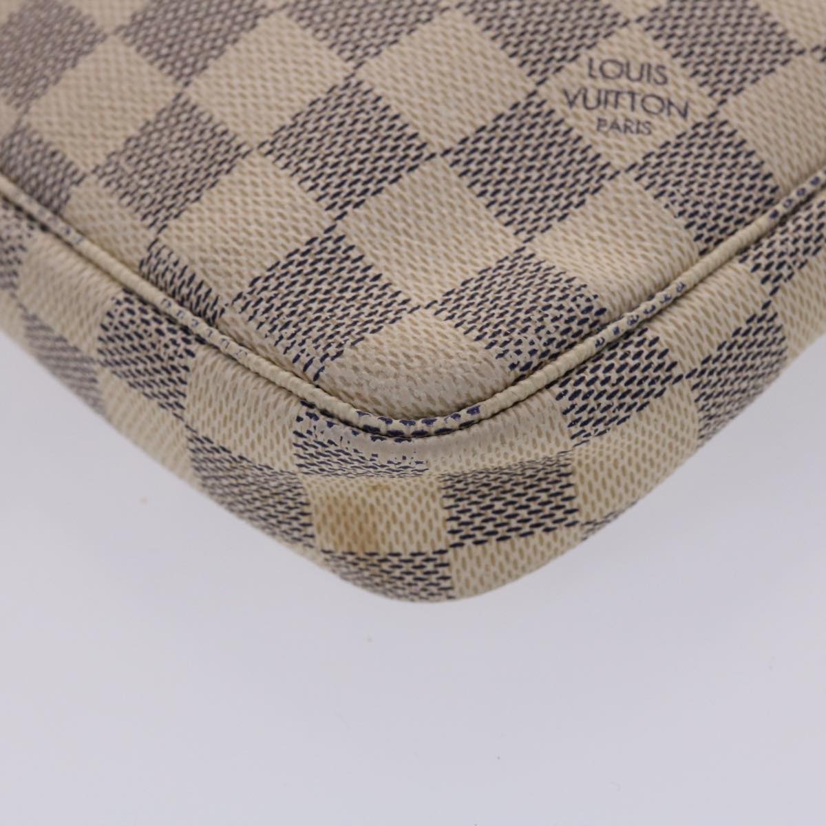 Louis Vuitton Pochette accessoires