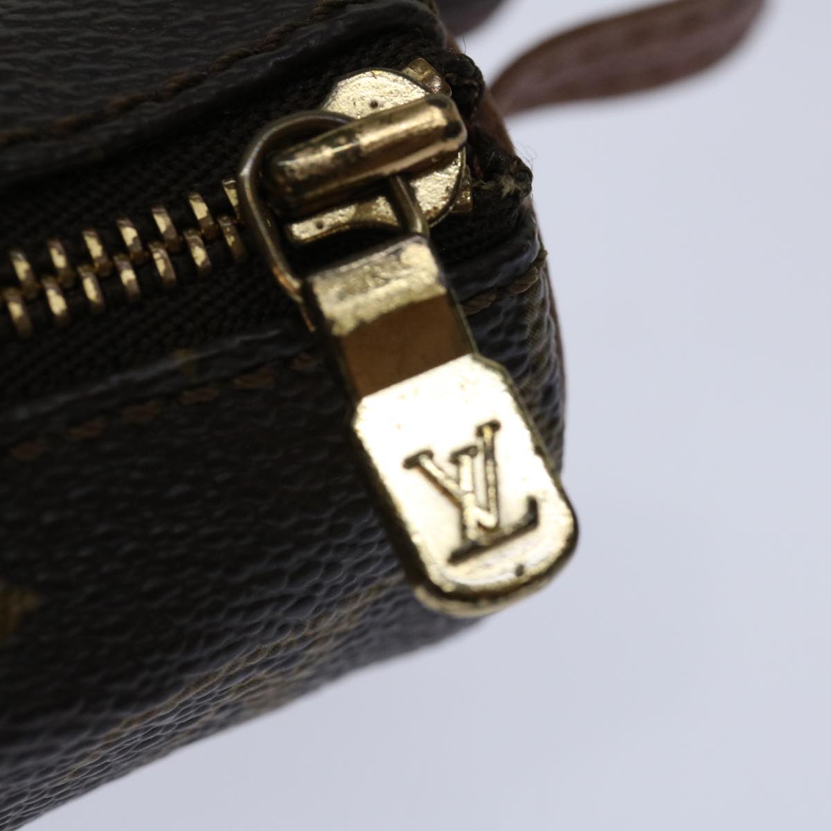 Louis Vuitton Etui à balles de golf