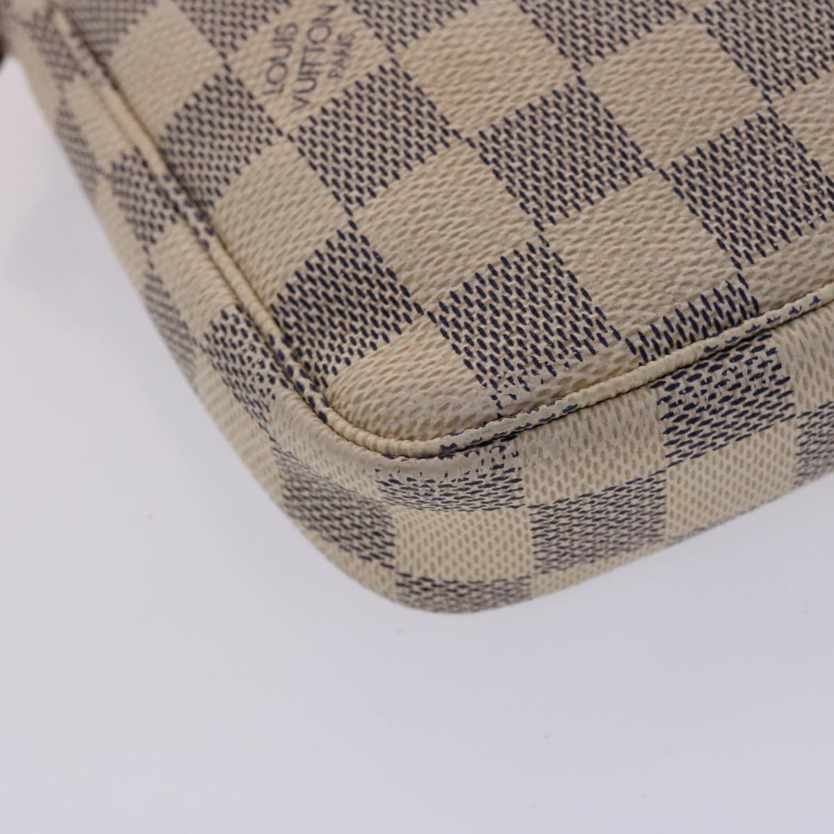 Louis Vuitton Pochette accessoires