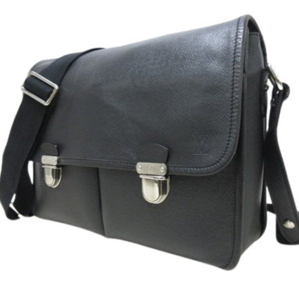 LOUIS VUITTON Louis Vuitton Shoulder Bag Alexei M32472 Ardoise Taiga Men's
